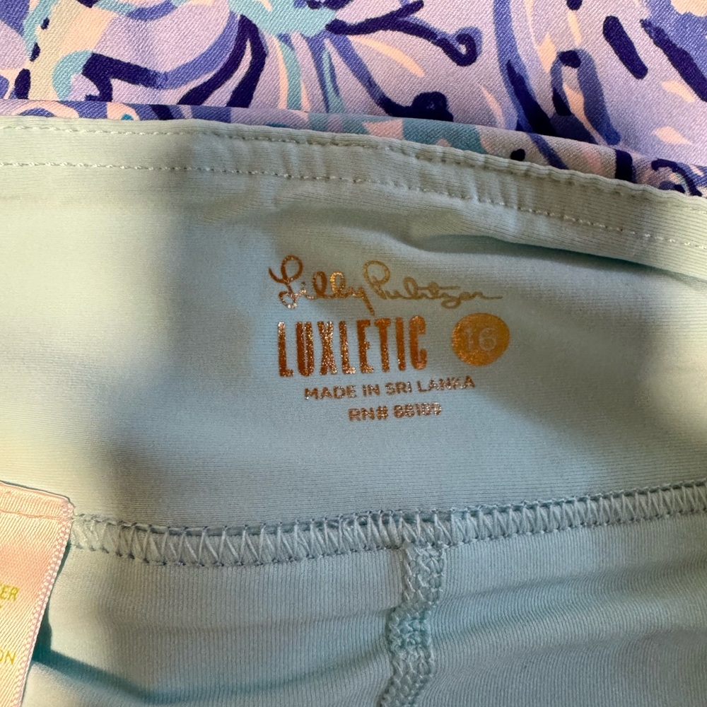 Lilly Pulitzer Blue and White Floral Scalloped A-Line Skort - Picture 2 of 3
